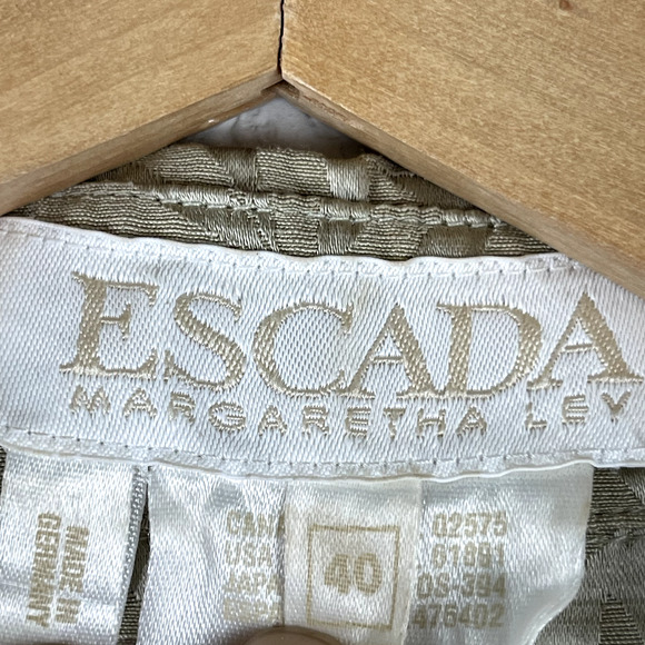 Vintage Escada Vest Women 40 Beige Margaretha Ley Button Front Leaf Print Silky - Picture 5 of 10